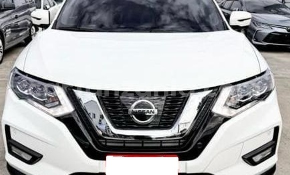 Buy Used Nissan X–Trail White Car in Dar es Salaam in Dar es Salaam Buy Used Nissan X–Trail White Car in Dar es Salaam in Dar es Salaam