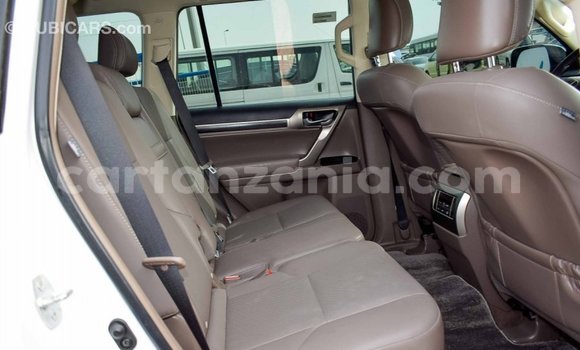 Nunua Imported Lexus GX Nyeupe Gari ndani ya Import - Dubai nchini Arusha Nunua Imported Lexus GX Nyeupe Gari ndani ya Import - Dubai nchini Arusha