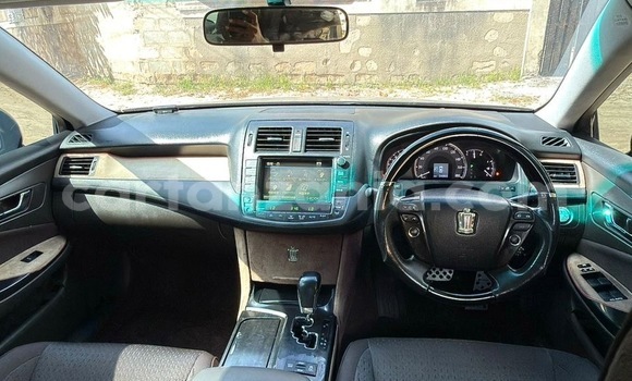 Buy Used Toyota Crown Black Car in Dar es Salaam in Dar es Salaam Buy Used Toyota Crown Black Car in Dar es Salaam in Dar es Salaam
