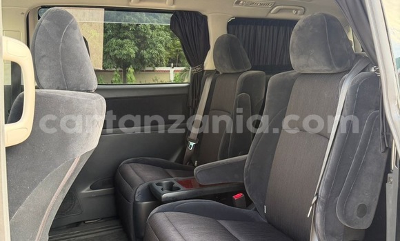 Nunua Imported Toyota Vellfire Nyeusi Gari ndani ya Dar es Salaam nchini Dar es Salaam Nunua Imported Toyota Vellfire Nyeusi Gari ndani ya Dar es Salaam nchini Dar es Salaam