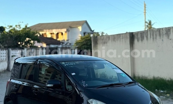 Nunua Imported Toyota Ractis Nyeusi Gari ndani ya Dar es Salaam nchini Dar es Salaam Nunua Imported Toyota Ractis Nyeusi Gari ndani ya Dar es Salaam nchini Dar es Salaam