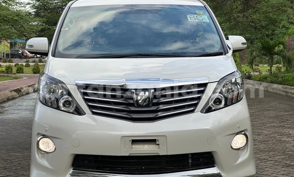 Nunua Imported Toyota Alphard Nyeupe Gari ndani ya Dar es Salaam nchini Dar es Salaam