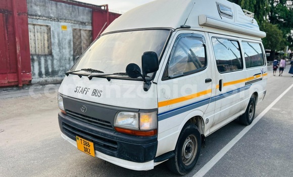 Nunua Ilio tumika Toyota Hiace Nyeupe Gari ndani ya Dar es Salaam nchini Dar es Salaam Nunua Ilio tumika Toyota Hiace Nyeupe Gari ndani ya Dar es Salaam nchini Dar es Salaam