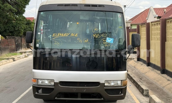 Buy Import Nissan UNKNOWN Other Car in Dar es Salaam in Dar es Salaam