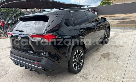 Nunua Imported Toyota RAV4 Nyeusi Gari ndani ya Dar es Salaam nchini Dar es Salaam Nunua Imported Toyota RAV4 Nyeusi Gari ndani ya Dar es Salaam nchini Dar es Salaam