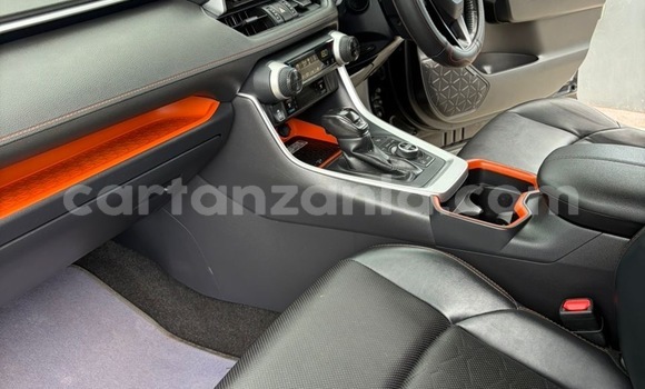 Nunua Imported Toyota RAV4 Nyeusi Gari ndani ya Dar es Salaam nchini Dar es Salaam Nunua Imported Toyota RAV4 Nyeusi Gari ndani ya Dar es Salaam nchini Dar es Salaam
