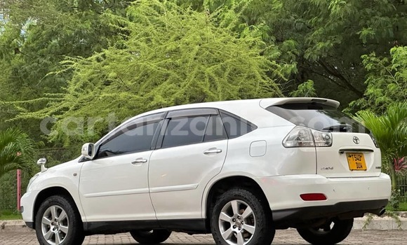 Buy Used Toyota Harrier White Car in Dar es Salaam in Dar es Salaam Buy Used Toyota Harrier White Car in Dar es Salaam in Dar es Salaam