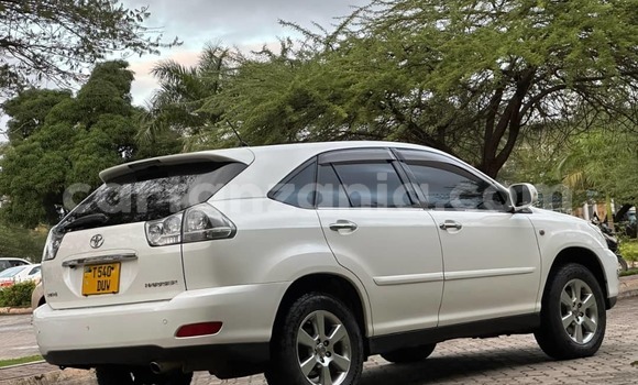 Buy Used Toyota Harrier White Car in Dar es Salaam in Dar es Salaam Buy Used Toyota Harrier White Car in Dar es Salaam in Dar es Salaam