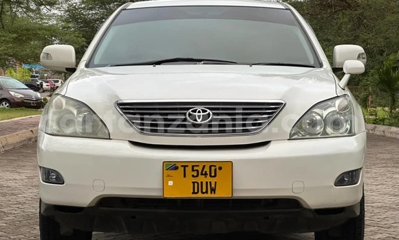 Buy Used Toyota Harrier White Car in Dar es Salaam in Dar es Salaam Buy Used Toyota Harrier White Car in Dar es Salaam in Dar es Salaam