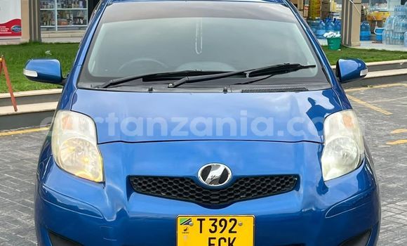 Buy Used Toyota Vitz Blue Car in Dar es Salaam in Dar es Salaam