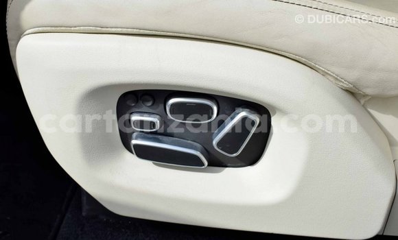 Nunua Imported Land Rover Range Rover Nyeupe Gari ndani ya Import - Dubai nchini Arusha Nunua Imported Land Rover Range Rover Nyeupe Gari ndani ya Import - Dubai nchini Arusha