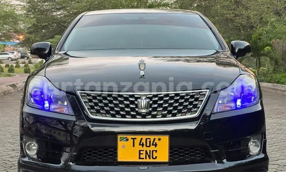 Buy Used Toyota Crown Black Car in Dar es Salaam in Dar es Salaam