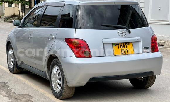 Buy Used Toyota IST Silver Car in Dar es Salaam in Dar es Salaam Buy Used Toyota IST Silver Car in Dar es Salaam in Dar es Salaam