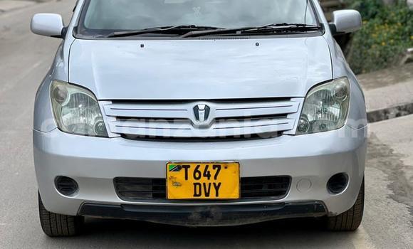 Buy Used Toyota IST Silver Car in Dar es Salaam in Dar es Salaam Buy Used Toyota IST Silver Car in Dar es Salaam in Dar es Salaam