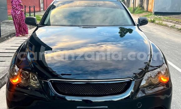Nunua Ilio tumika Toyota Mark X Nyeusi Gari ndani ya Dar es Salaam nchini Dar es Salaam