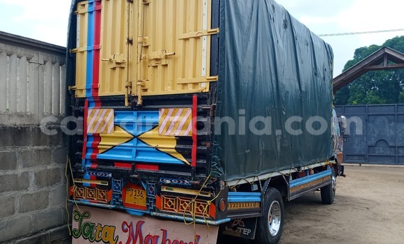Buy Used Mitsubishi Fuso Fighter Other Truck in Dar es Salaam in Dar es Salaam Buy Used Mitsubishi Fuso Fighter Other Truck in Dar es Salaam in Dar es Salaam