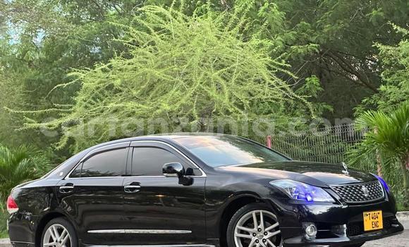 Buy Used Toyota Crown Black Car in Dar es Salaam in Dar es Salaam Buy Used Toyota Crown Black Car in Dar es Salaam in Dar es Salaam