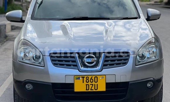Buy Used Nissan Dualis Silver Car in Dar es Salaam in Dar es Salaam