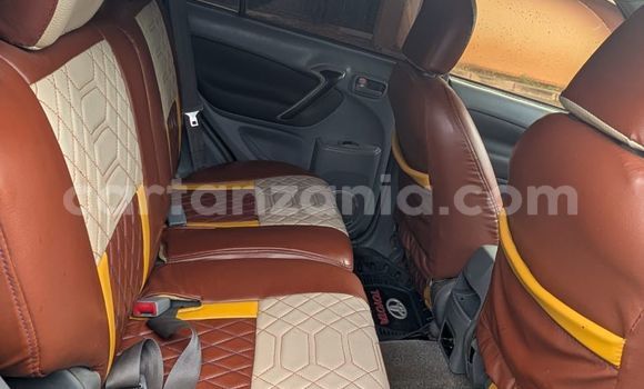 Nunua Ilio tumika Toyota RAV4 Bluu Gari ndani ya Dar es Salaam nchini Dar es Salaam Nunua Ilio tumika Toyota RAV4 Bluu Gari ndani ya Dar es Salaam nchini Dar es Salaam