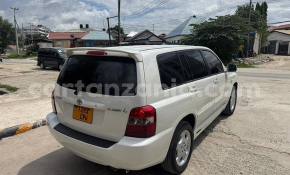 Nunua Ilio tumika Toyota Kluger Nyeupe Gari ndani ya Dar es Salaam nchini Dar es Salaam Nunua Ilio tumika Toyota Kluger Nyeupe Gari ndani ya Dar es Salaam nchini Dar es Salaam
