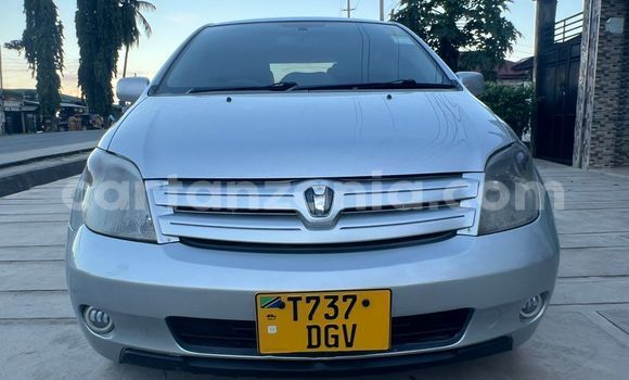 Buy Used Toyota IST Silver Car in Dar es Salaam in Dar es Salaam