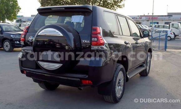 Nunua Imported Toyota Prado Nyeusi Gari ndani ya Import - Dubai nchini Arusha Nunua Imported Toyota Prado Nyeusi Gari ndani ya Import - Dubai nchini Arusha