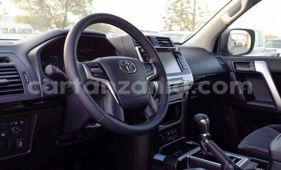 Nunua Imported Toyota Prado Nyeusi Gari ndani ya Import - Dubai nchini Arusha Nunua Imported Toyota Prado Nyeusi Gari ndani ya Import - Dubai nchini Arusha