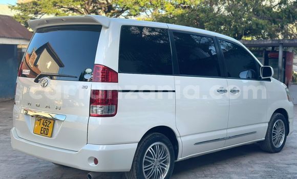 Nunua Ilio tumika Toyota Noah Nyeupe Gari ndani ya Dar es Salaam nchini Dar es Salaam Nunua Ilio tumika Toyota Noah Nyeupe Gari ndani ya Dar es Salaam nchini Dar es Salaam