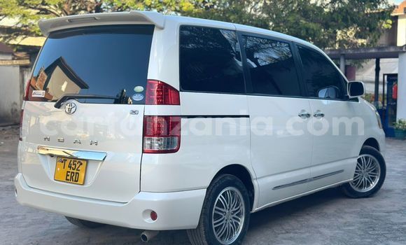 Nunua Ilio tumika Toyota Noah Nyeupe Gari ndani ya Dar es Salaam nchini Dar es Salaam Nunua Ilio tumika Toyota Noah Nyeupe Gari ndani ya Dar es Salaam nchini Dar es Salaam