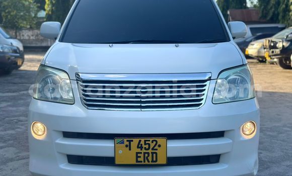Nunua Ilio tumika Toyota Noah Nyeupe Gari ndani ya Dar es Salaam nchini Dar es Salaam Nunua Ilio tumika Toyota Noah Nyeupe Gari ndani ya Dar es Salaam nchini Dar es Salaam