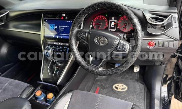 Nunua Ilio tumika Toyota Harrier Nyeusi Gari ndani ya Dar es Salaam nchini Dar es Salaam Nunua Ilio tumika Toyota Harrier Nyeusi Gari ndani ya Dar es Salaam nchini Dar es Salaam
