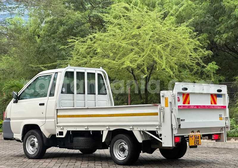Big with watermark toyota hiace dar es salaam dar es salaam 32914