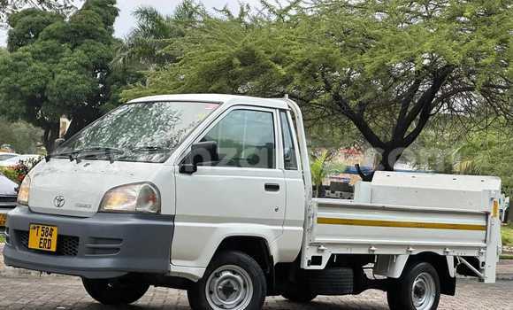 Buy Import Toyota HiAce White Truck in Dar es Salaam in Dar es Salaam Buy Import Toyota HiAce White Truck in Dar es Salaam in Dar es Salaam