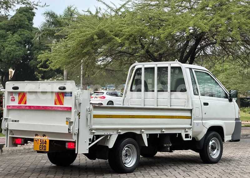 Big with watermark toyota hiace dar es salaam dar es salaam 32914
