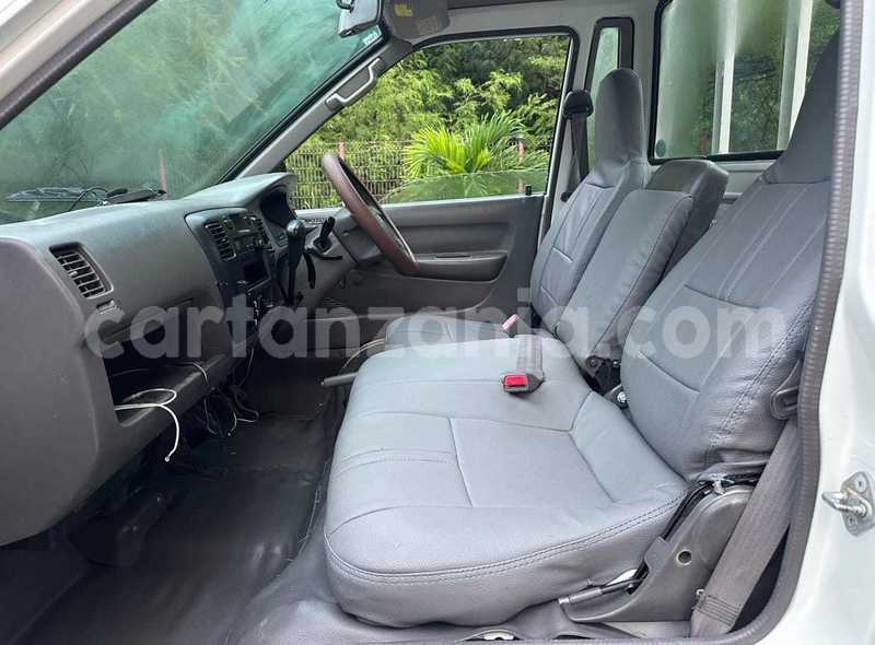 Big with watermark toyota hiace dar es salaam dar es salaam 32914