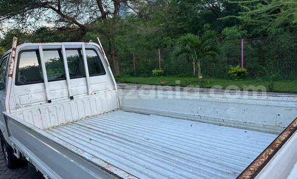 Buy Import Toyota HiAce White Truck in Dar es Salaam in Dar es Salaam Buy Import Toyota HiAce White Truck in Dar es Salaam in Dar es Salaam