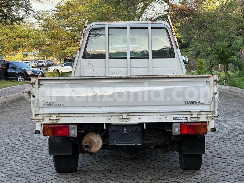 Big with watermark toyota hiace dar es salaam dar es salaam 32915