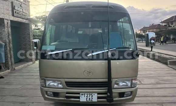 Nunua Ilio tumika Toyota Coaster Nyingine Gari ndani ya Dar es Salaam nchini Dar es Salaam Nunua Ilio tumika Toyota Coaster Nyingine Gari ndani ya Dar es Salaam nchini Dar es Salaam