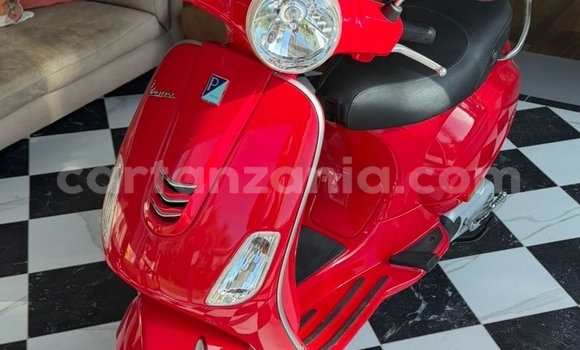 Buy Used Vespa Primavera Red Bike in Arusha in Arusha