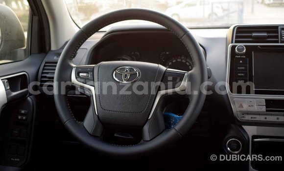 Nunua Imported Toyota Prado Nyeusi Gari ndani ya Import - Dubai nchini Arusha Nunua Imported Toyota Prado Nyeusi Gari ndani ya Import - Dubai nchini Arusha