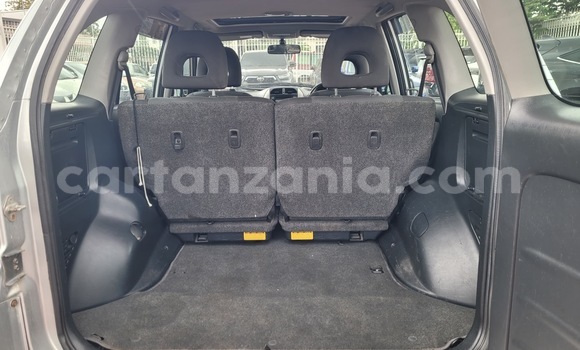Nunua Imported Toyota RAV4 Fedha Gari ndani ya Dar es Salaam nchini Dar es Salaam Nunua Imported Toyota RAV4 Fedha Gari ndani ya Dar es Salaam nchini Dar es Salaam