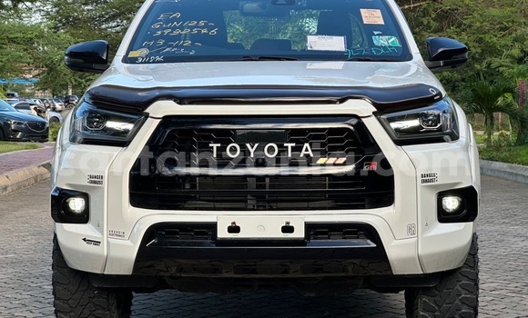 Buy Import Toyota Hilux White Car in Dar es Salaam in Dar es Salaam