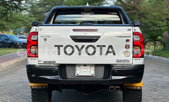 Nunua Imported Toyota Hilux Nyeupe Gari ndani ya Dar es Salaam nchini Dar es Salaam Nunua Imported Toyota Hilux Nyeupe Gari ndani ya Dar es Salaam nchini Dar es Salaam