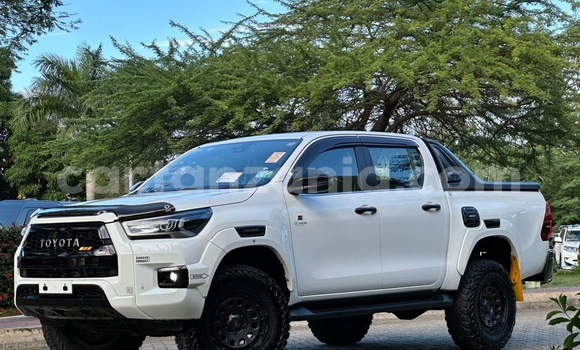 Nunua Imported Toyota Hilux Nyeupe Gari ndani ya Dar es Salaam nchini Dar es Salaam Nunua Imported Toyota Hilux Nyeupe Gari ndani ya Dar es Salaam nchini Dar es Salaam