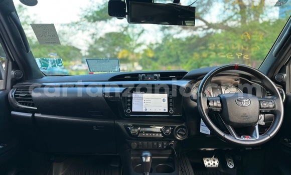 Nunua Imported Toyota Hilux Nyeupe Gari ndani ya Dar es Salaam nchini Dar es Salaam Nunua Imported Toyota Hilux Nyeupe Gari ndani ya Dar es Salaam nchini Dar es Salaam