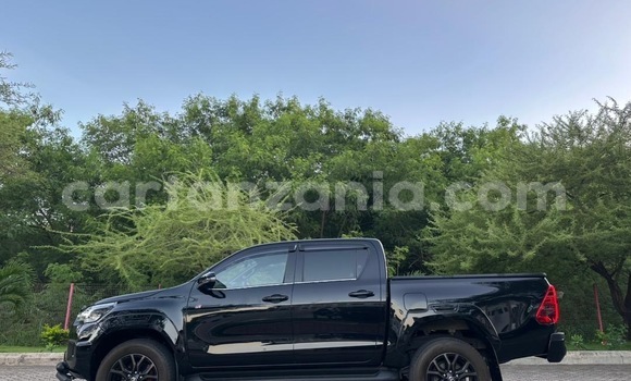 Nunua Imported Toyota Hilux Nyeusi Gari ndani ya Dar es Salaam nchini Dar es Salaam Nunua Imported Toyota Hilux Nyeusi Gari ndani ya Dar es Salaam nchini Dar es Salaam