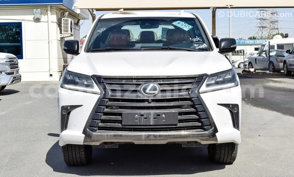 Nunua Imported Lexus LX Nyeupe Gari ndani ya Import - Dubai nchini Arusha Nunua Imported Lexus LX Nyeupe Gari ndani ya Import - Dubai nchini Arusha