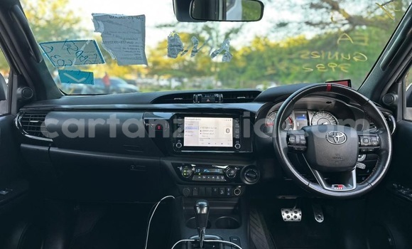Nunua Imported Toyota Hilux Nyeupe Gari ndani ya Dar es Salaam nchini Dar es Salaam Nunua Imported Toyota Hilux Nyeupe Gari ndani ya Dar es Salaam nchini Dar es Salaam