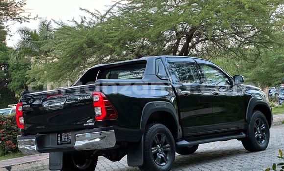 Nunua Ilio tumika Toyota Hilux Nyeusi Gari ndani ya Dar es Salaam nchini Dar es Salaam Nunua Ilio tumika Toyota Hilux Nyeusi Gari ndani ya Dar es Salaam nchini Dar es Salaam