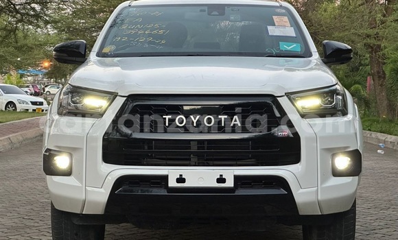 Buy Import Toyota Hilux White Car in Dar es Salaam in Dar es Salaam
